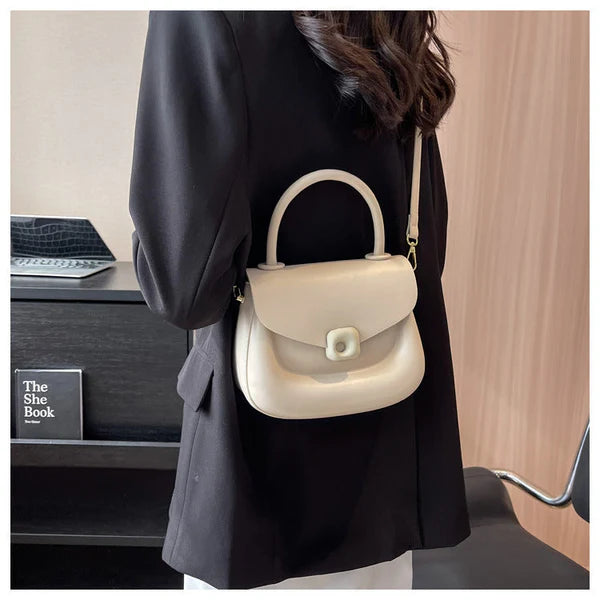 WOMEN SOLID COLOR SADDLE BAG PURSE